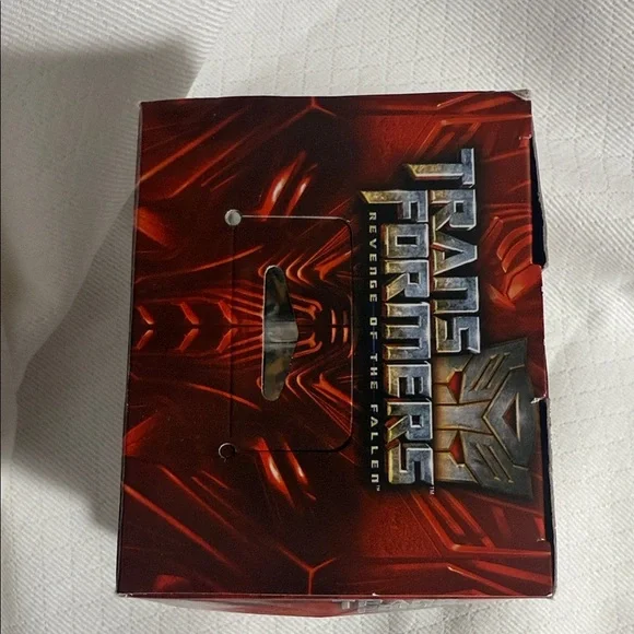 Transformers Bumblebee Ornament - Revenge of the Fallen 2009 - Picture 5 of 6